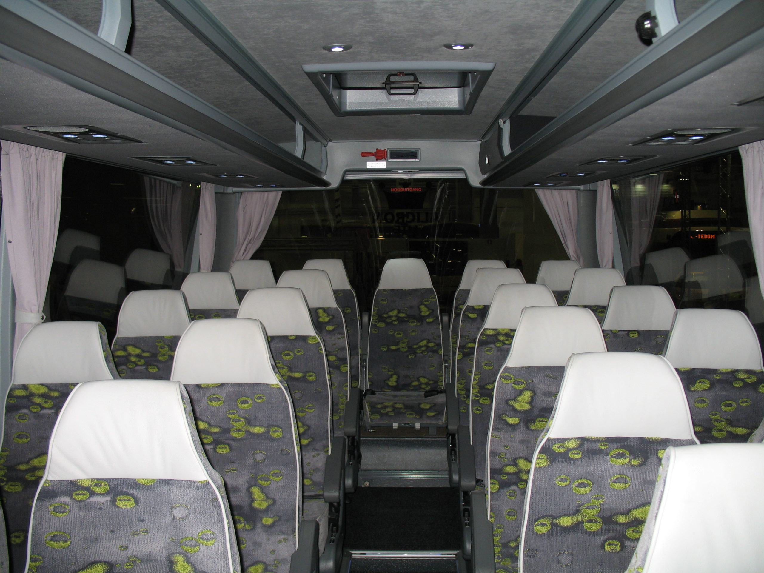 Салон Van Hool Alicron